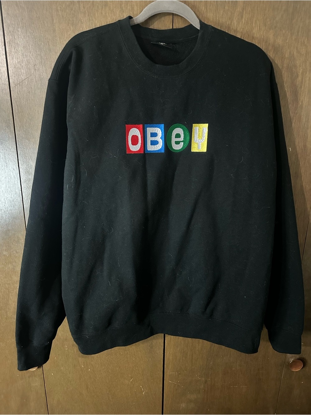 Obey Black Big Shots Crewneck Sweatshirt with Color Block Logo Size XL - Picture 4 of 12